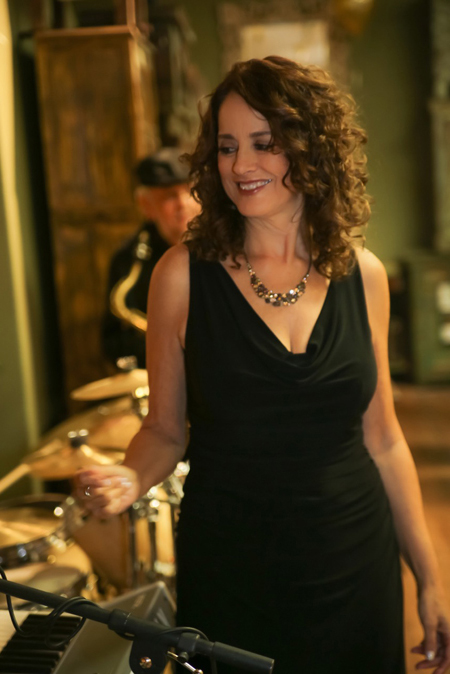 Marlene Arden live jazz performer